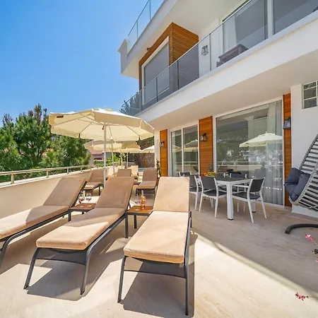 Cennetkoy Kalkan Sleeps 12 Villa *