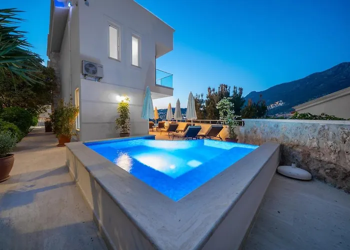 Cennetkoy Kalkan Sleeps 12 * Kaş