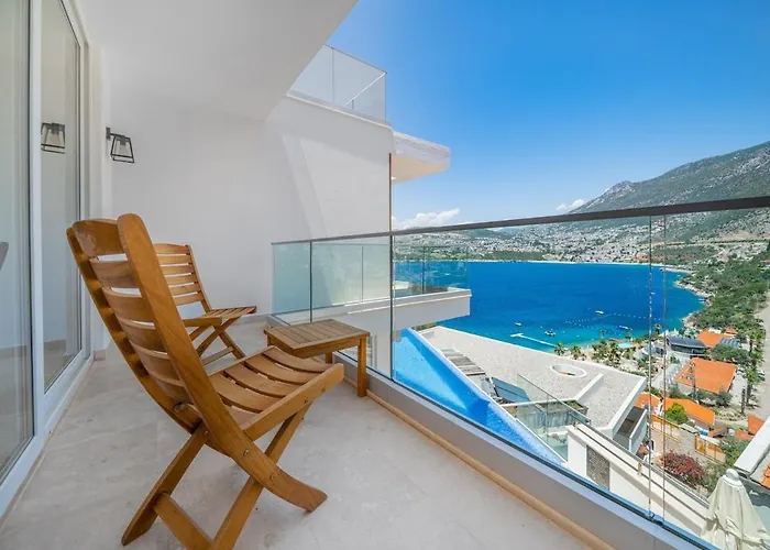 Villa Cennetkoy Kalkan Sleeps 12 Kaş