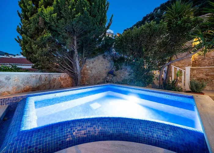 Villa Cennetkoy Kalkan Sleeps 12 *