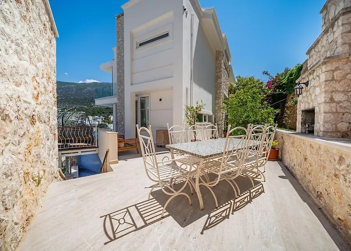 Villa Cennetkoy Kalkan Sleeps 12 Kaş