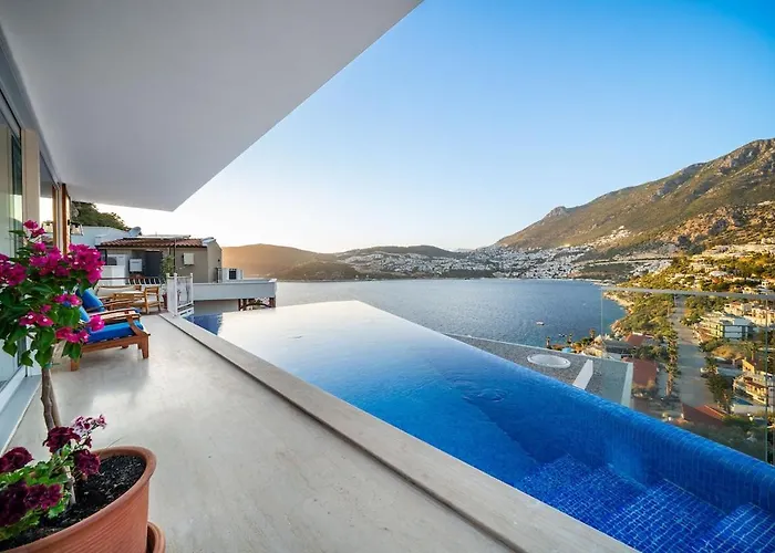 Villa Cennetkoy Kalkan Sleeps 12 Kaş