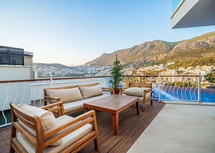 Cennetkoy Kalkan Sleeps 12 Villa Kaş