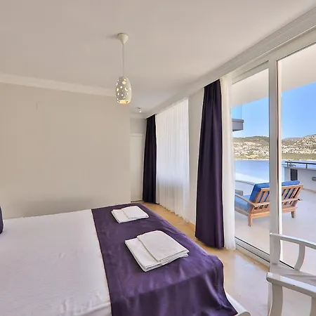 ヴィラ Cennetkoy Kalkan Sleeps 12 *