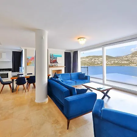 ヴィラ Cennetkoy Kalkan Sleeps 12 *