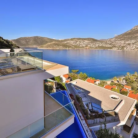 ヴィラ Cennetkoy Kalkan Sleeps 12 *