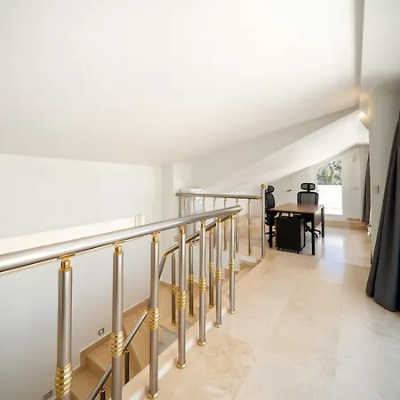 ヴィラ Cennetkoy Kalkan Sleeps 12