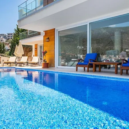ヴィラ Cennetkoy Kalkan Sleeps 12 *