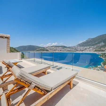 ヴィラ Cennetkoy Kalkan Sleeps 12 *